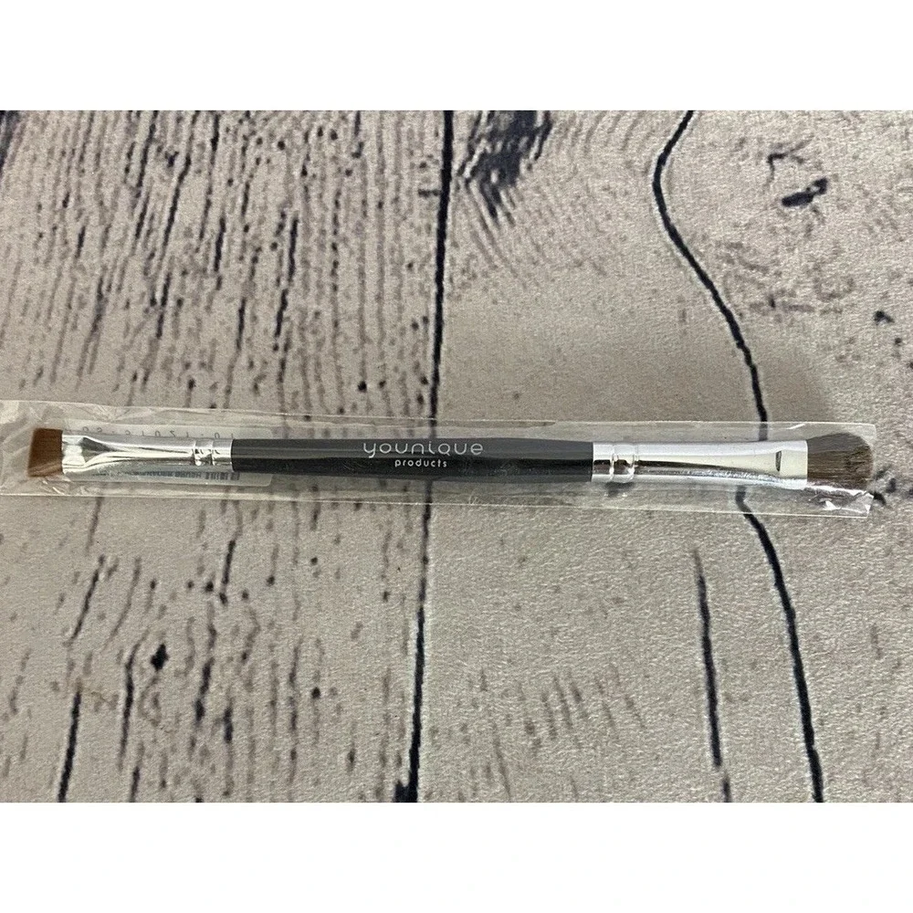 YOUNIQUE‎ LINER/SHADER BRUSH~FULL SIZE MAKEUP/EYESHADOW/LINER BRUSH~DUAL END~